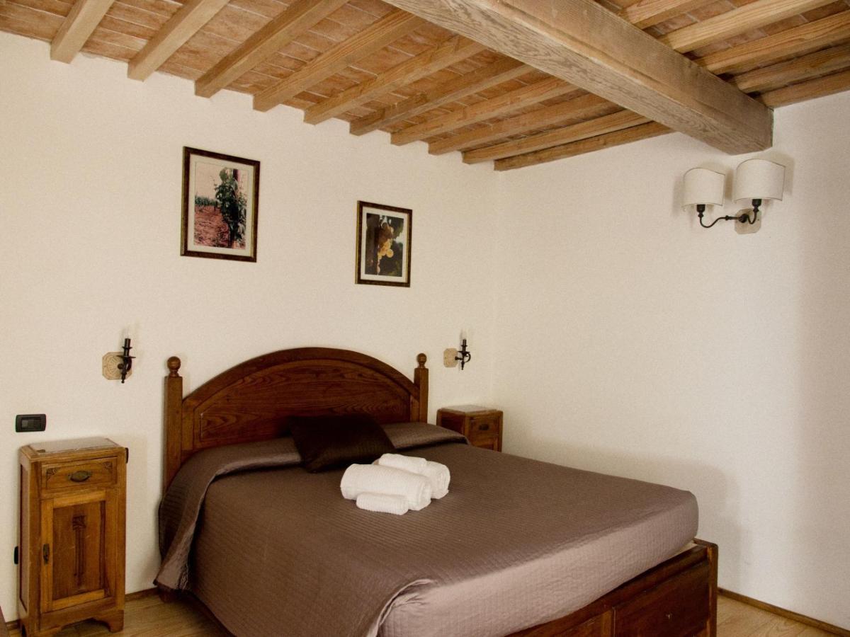 Agriturismo Gualdo Del Re ชูเวเรโต ภายนอก รูปภาพ